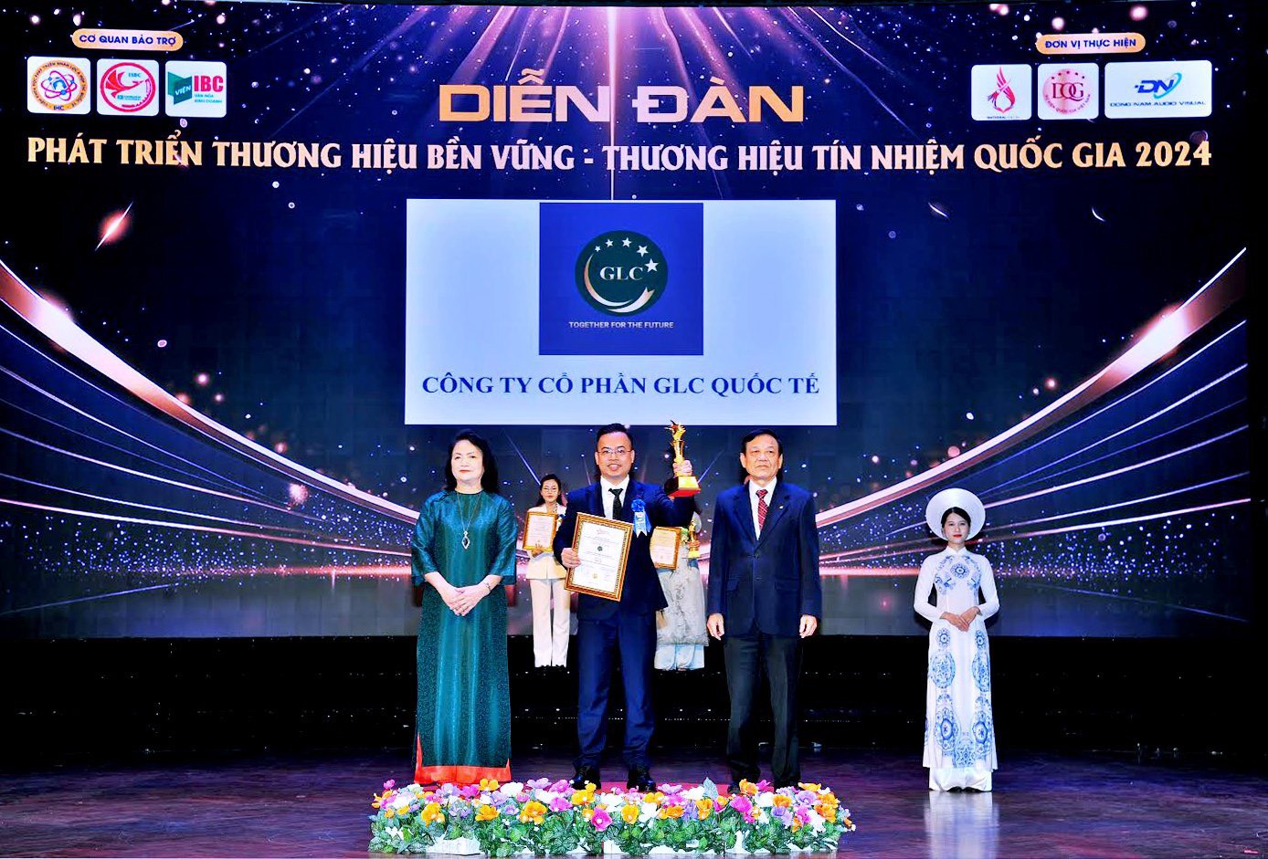 CEO Duong Van Hai of GLC Group received Vietnamese National Trusted Brand